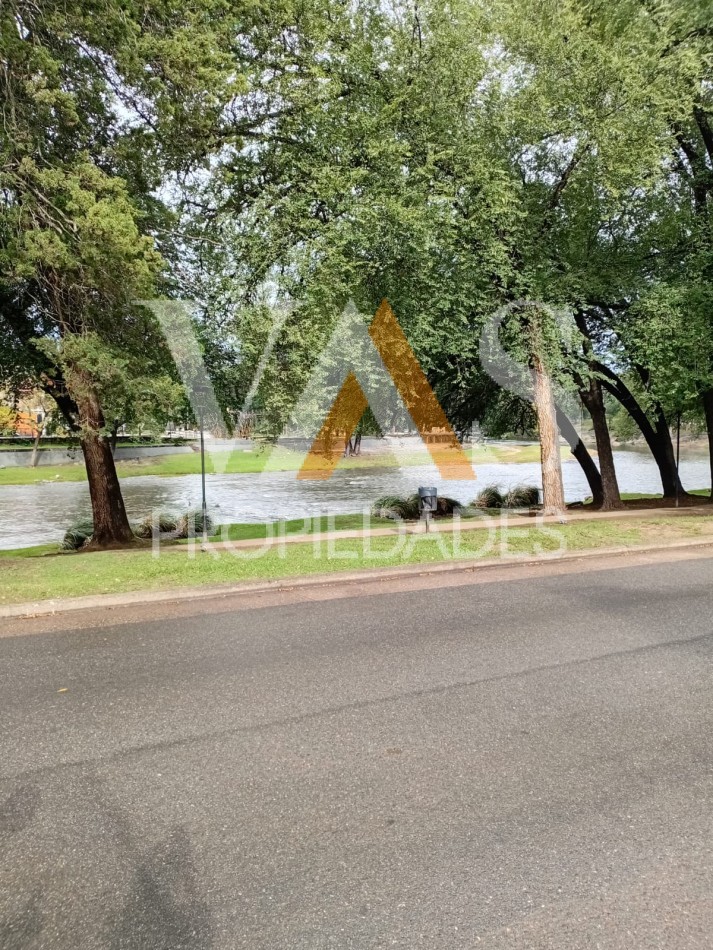 LOTE EN COSTANERA